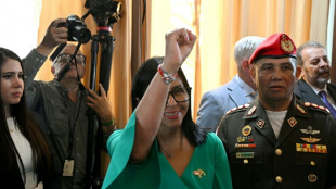 Presidente interina diz governar Venezuela sem influ&ecirc;ncia externa, apesar de Trump