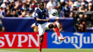 Por que Demb&eacute;l&eacute; rende menos pela sele&ccedil;&atilde;o francesa?