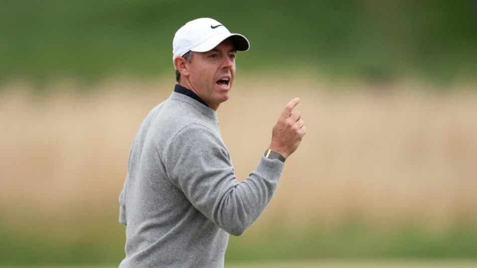 McIlroy, back in PGA hunt, blames bad setup for lead logjam