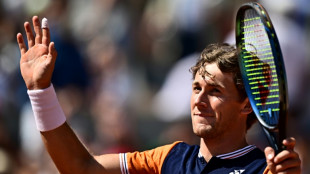 Casper Ruud vence chileno Nicol&aacute;s Jarry e vai &agrave;s quartas de Roland Garros