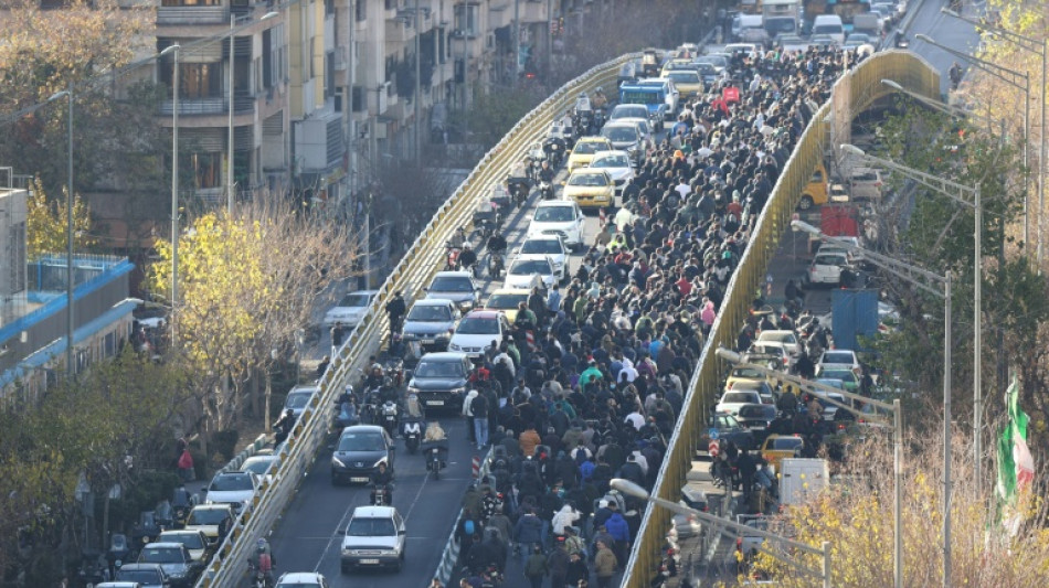 Proteste im Iran eskalieren: Mindestens sechs Tote 