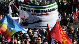 Hamburger Verfassungsschutz warnt vor antisemitischer "Querfront" aus Extremisten