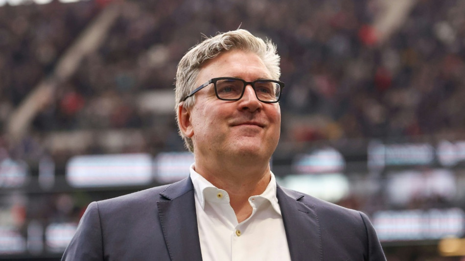 Vertrag verl&auml;ngert: Boss Hellmann bleibt der Eintracht treu