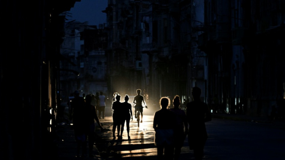 Leste de Cuba enfrenta apag&atilde;o