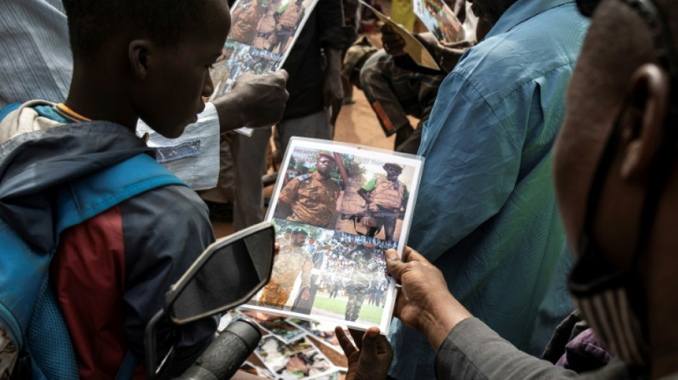 Burkina: la junte r&eacute;tablit la Constitution, visite d'une d&eacute;l&eacute;gation conjointe Afrique de l'Ouest-ONU