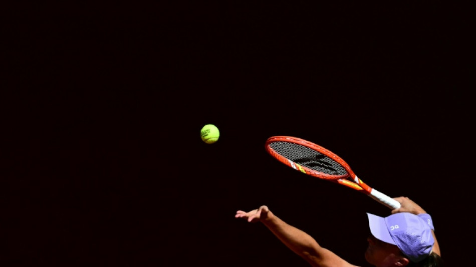 Swiatek races into French Open second round