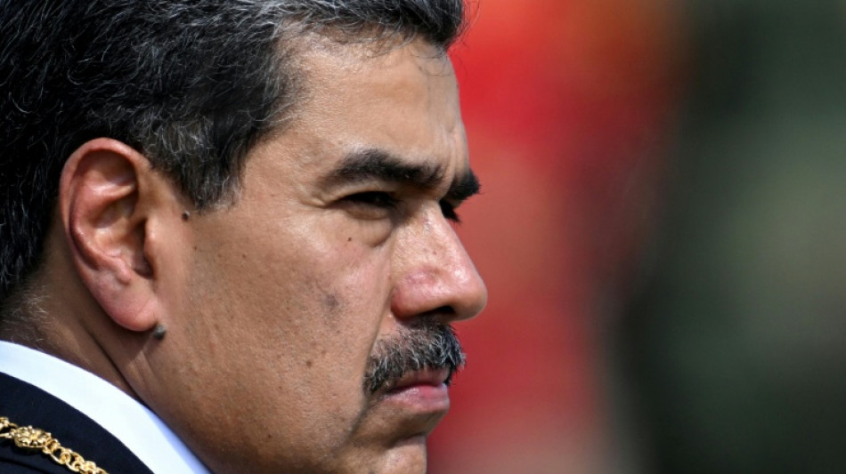 Maduro anuncia mobiliza&ccedil;&atilde;o de 4,5 milh&otilde;es de milicianos ante 'amea&ccedil;as' dos EUA