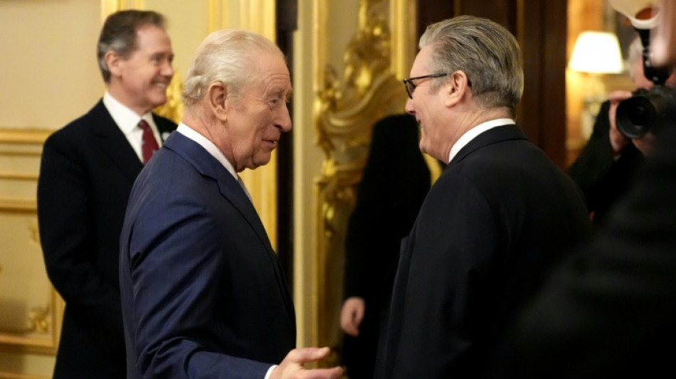 K&ouml;nig Charles III. h&auml;lt inmitten von wachsendem Druck auf Premier Starmer Thronrede