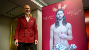 &iquest;Un Cristo "afeminado"? Conservadores atacan el cartel de Semana Santa de Sevilla
