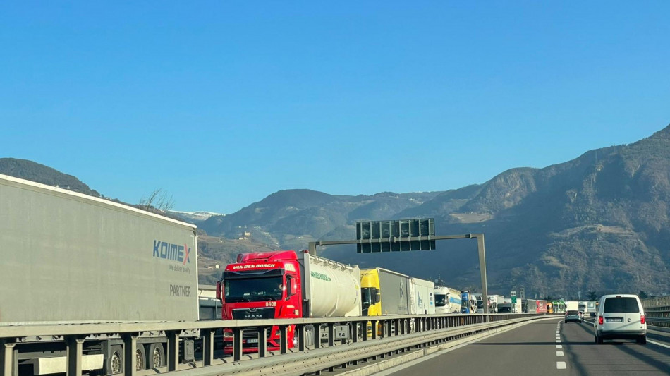 L'autotrasporto va verso il blocco dei servizi