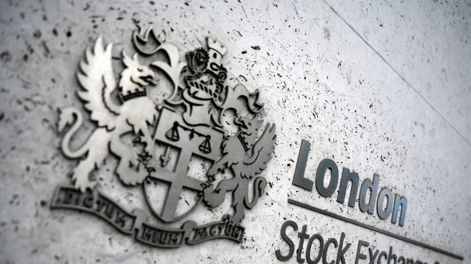 Borsa: l'Europa parte in leggero aumento, Londra +0,5%