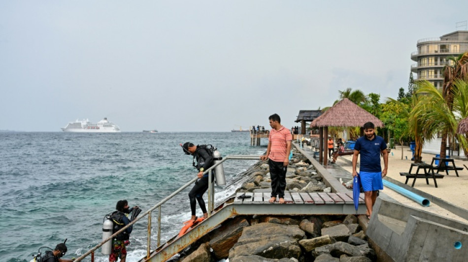 International dive group joins Maldives search for missing Italians