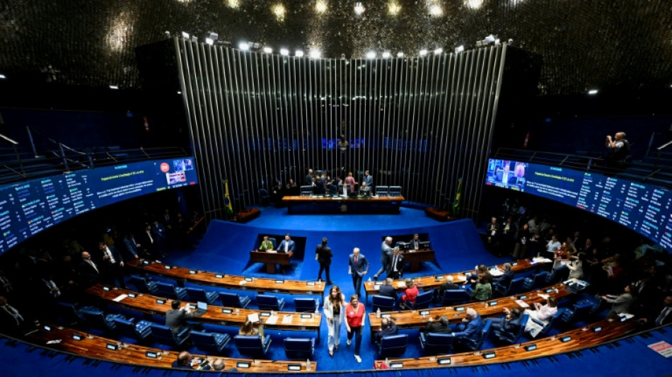 Le Parlement br&eacute;silien approuve la r&eacute;duction du temps de travail, promise par Lula