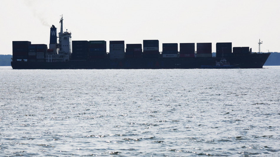 Media, Usa-Cina concordano di non far pagare pedaggi ad Hormuz