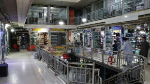 A Herat, la r&eacute;pression vestimentaire des femmes afghanes affecte le commerce
