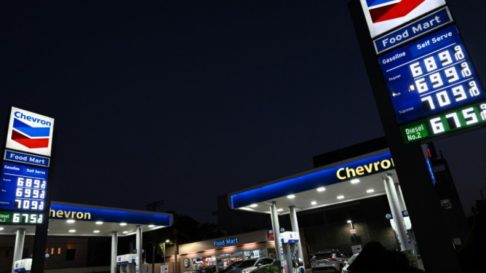 Chevron prev&eacute; una carga contable adicional de entre 3.500 y 4.000 millones de d&oacute;lares en el 4T