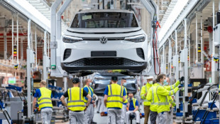 Industrie erh&auml;lt im Mai nach deutlichem Minus wieder etwas mehr Auftr&auml;ge 