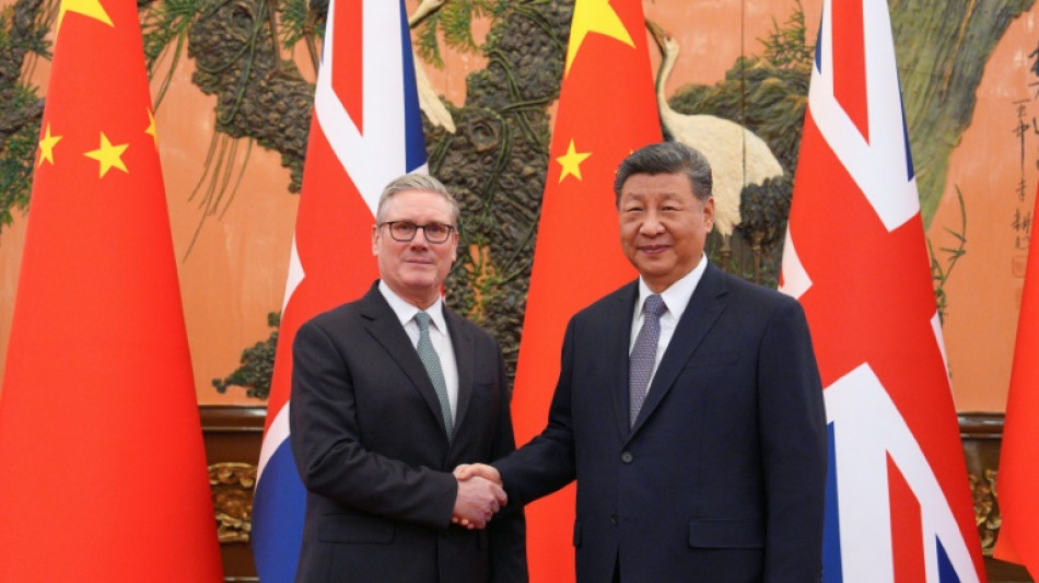 Le Britannique Starmer juge "vital" d'am&eacute;liorer les relations avec la Chine