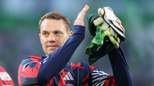 Bayern's Neuer sidelined again with leg issue