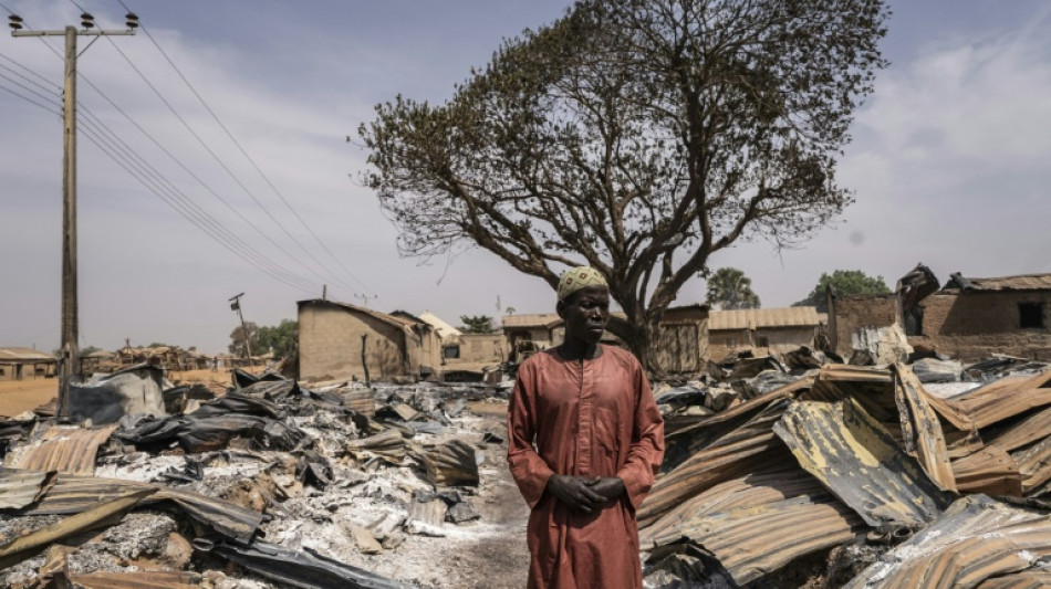 El presidente de Nigeria ordena el despliegue del ej&eacute;rcito tras la masacre de 162 personas