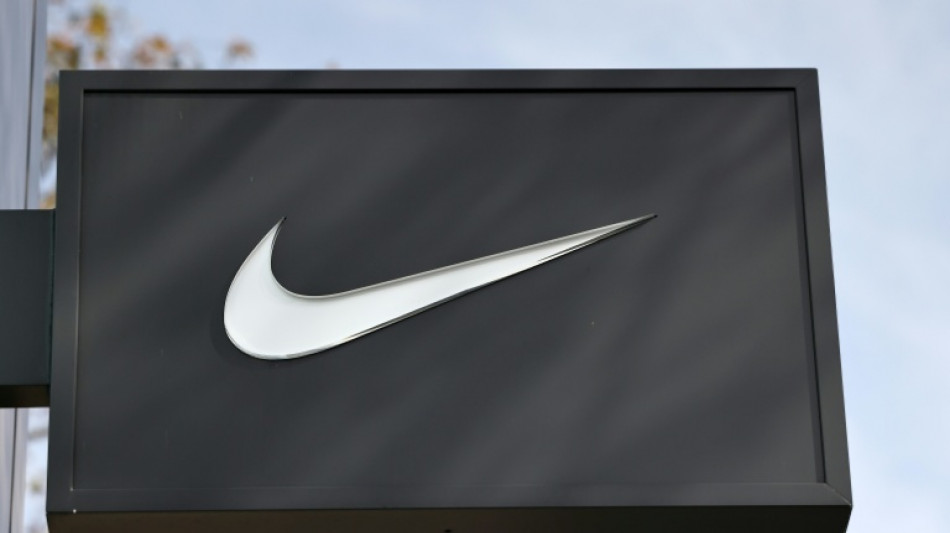 Governo Trump investiga Nike por suposta discrimina&ccedil;&atilde;o contra pessoas brancas
