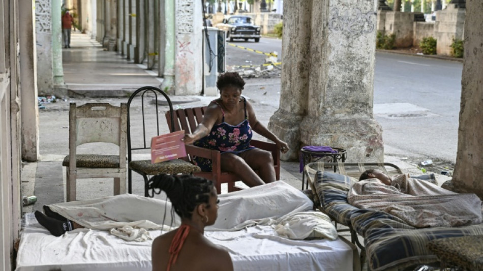 Cuba: HRW d&eacute;nonce les sanctions am&eacute;ricaines et le manque de libert&eacute; sur l'&icirc;le