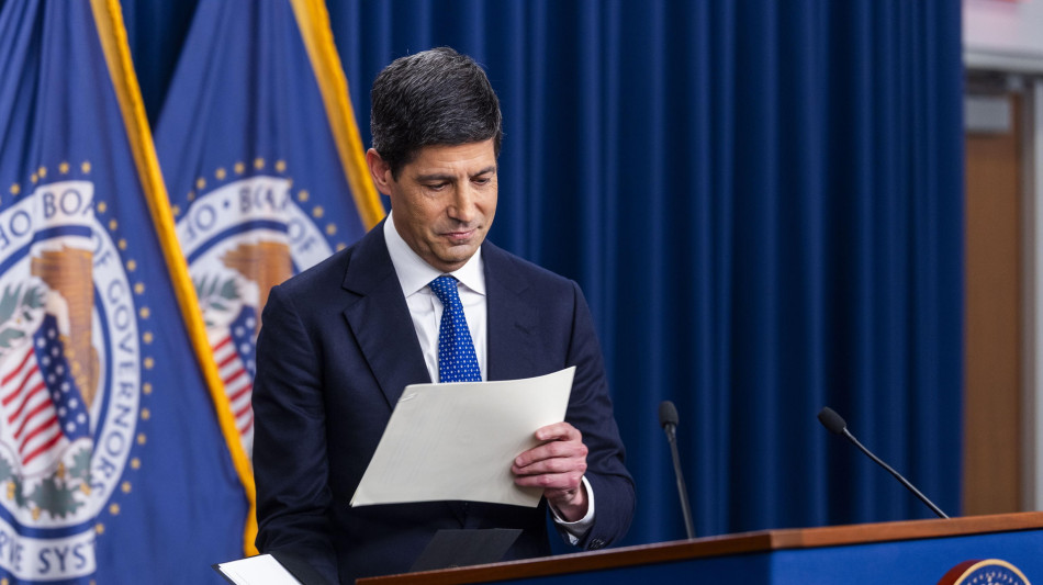 La Fed mantiene i tassi fermi