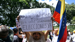 Cientos de manifestantes piden la vuelta de la nobel de la paz a Venezuela 