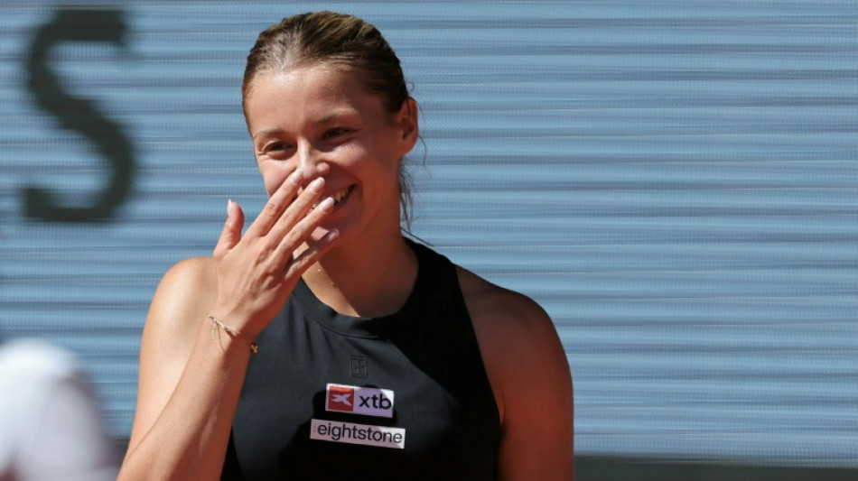 Polish qualifier Chwalinska continues dream Roland Garros run