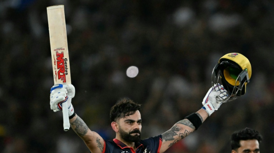 Kohli dubbed 'heartbeat' of IPL champions in coach Flower tribute