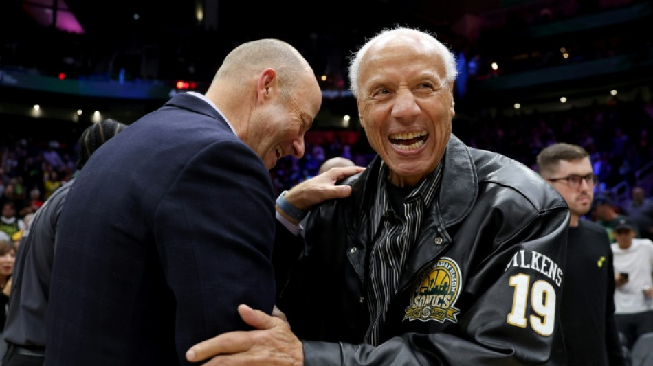Lenny Wilkens, Basketball Hall of Famer as player and coach, dies