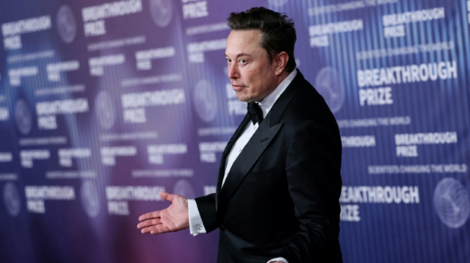 Castigado en la bolsa, Tesla deber&aacute; presentar su estrategia al mercado