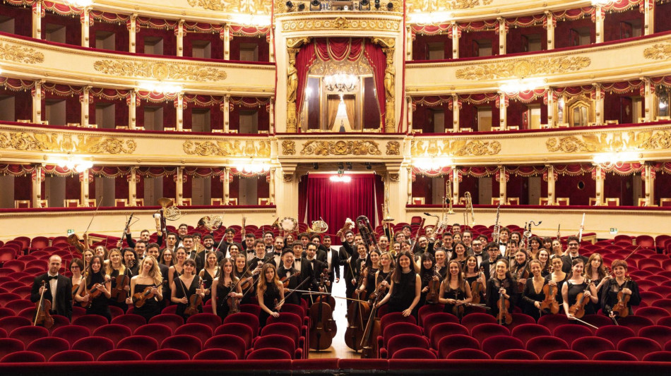 'L'Elisir d'amore', il gioco dei sentimenti fra musica e narrazione al Galli di Rimini