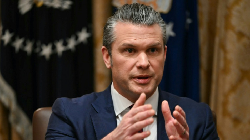 Le chef du Pentagone "sur la corde raide", entre rapport critique et frappes contest&eacute;es