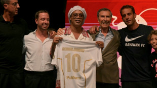 Ronaldinho to make comeback in Italian third tier