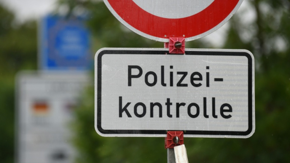 Dobrindt will trotz gesunkener Migrationszahlen Grenzkontrollen fortsetzen