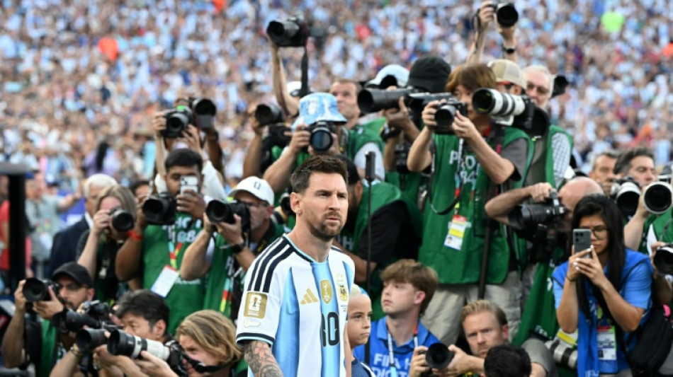 Lionel Messi &eacute; o primeiro jogador da hist&oacute;ria a jogar em seis Copas do Mundo