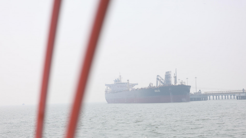 Usa, eliminate 6 piccole barche Iran, interferivano con navigazione commerciale