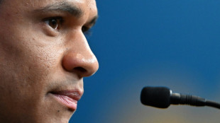 Sele&ccedil;&atilde;o brasileira n&atilde;o deve pensar que vai golear o Haiti, diz Douglas Santos