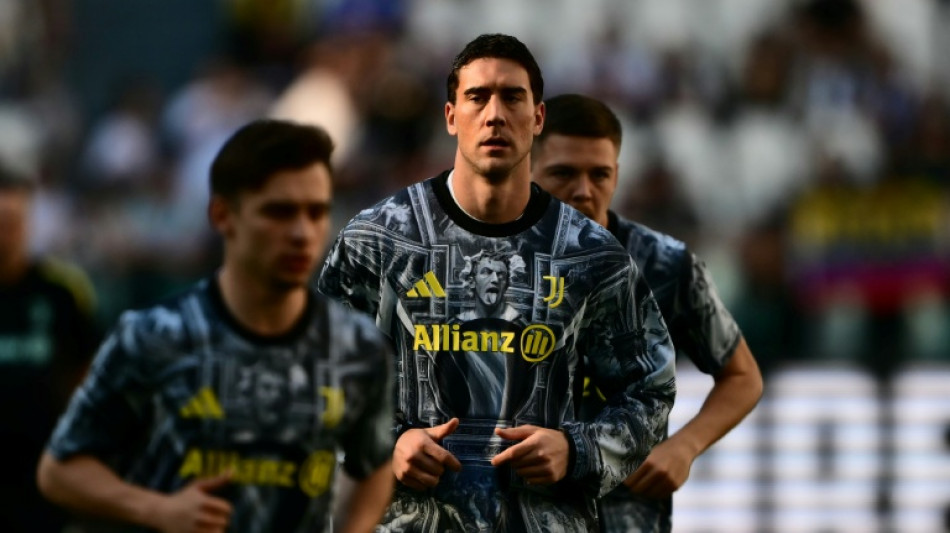 Juve's Vlahovic suffers latest injury setback