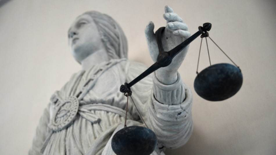 Trafic de pesticides: prison ferme requise contre un fournisseur et un important mara&icirc;cher