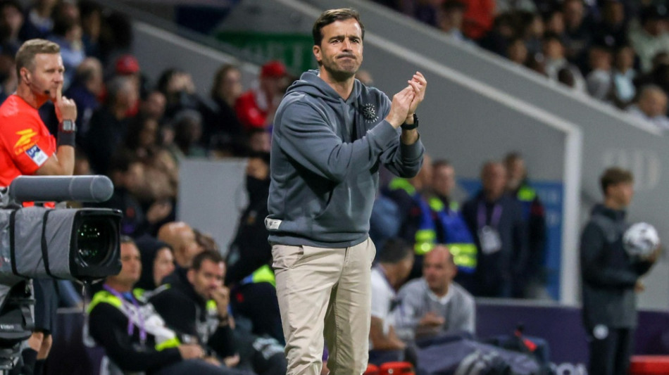 Medien: Leverkusen will Trainer Mart&iacute;nez verpflichten