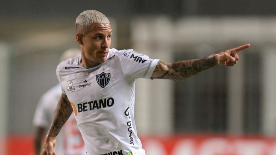 Diniz convoca Guilherme Arana ap&oacute;s les&atilde;o de Caio Henrique