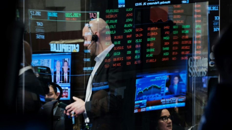 Wall Street tente de maintenir son &eacute;lan, malgr&eacute; l'Ukraine