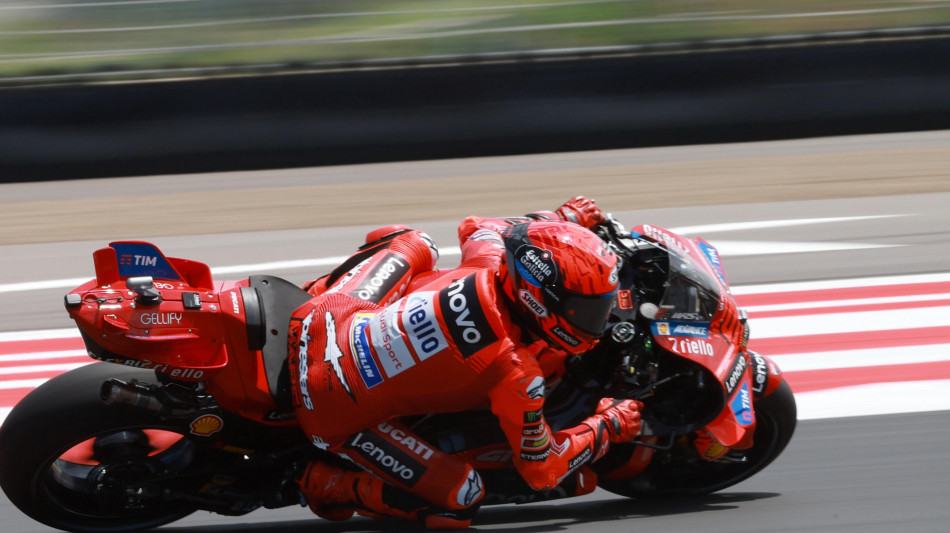 Marquez, 'la spalla sta bene, risalgo subito sulla moto'