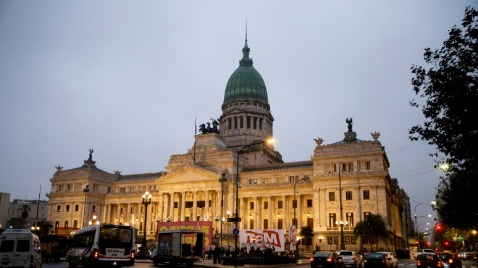 Primeras reformas de Milei para desregular la econom&iacute;a argentina avanzan al Senado