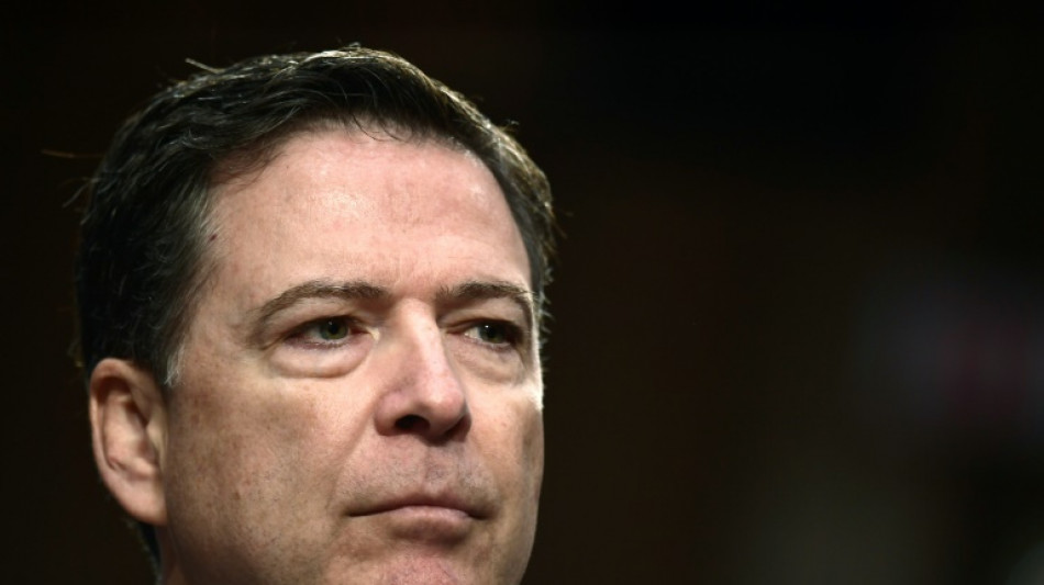Acusan de nuevo al exdirector del FBI, adversario de Trump, seg&uacute;n la prensa de EEUU