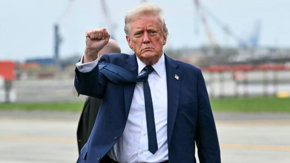Trump exige que barcos de EEUU tengan tr&aacute;nsito libre por canales de Panam&aacute; y Suez