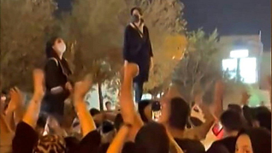 Autoridades iran&iacute;es mantienen tono duro contra manifestantes y reconocen 60 muertos