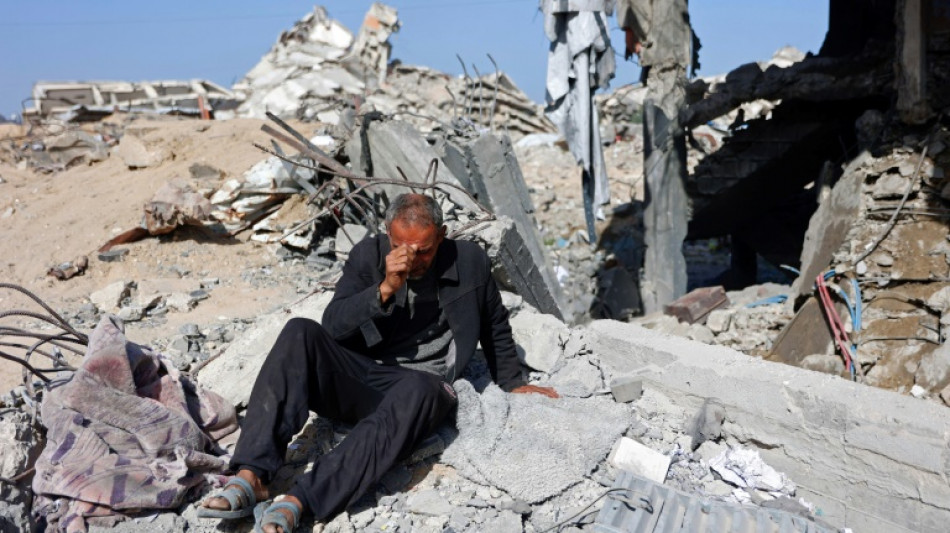 Gaza: 32 morts dans des frappes isra&eacute;liennes, selon les autorit&eacute;s locales